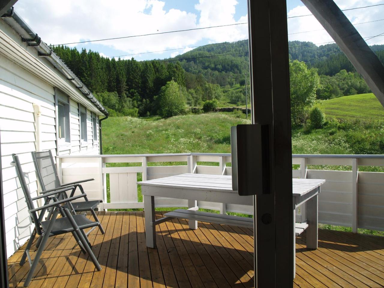 5 Bedrooms, Large Apartment With Nice View And Nature Herand Exterior photo